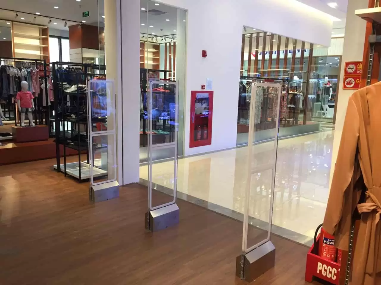 Cao Điểm Cuối Năm – Giải Pháp Cổng Từ Chống Trộm Giá Tốt Nhất